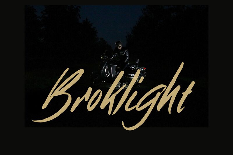 Broklight Font